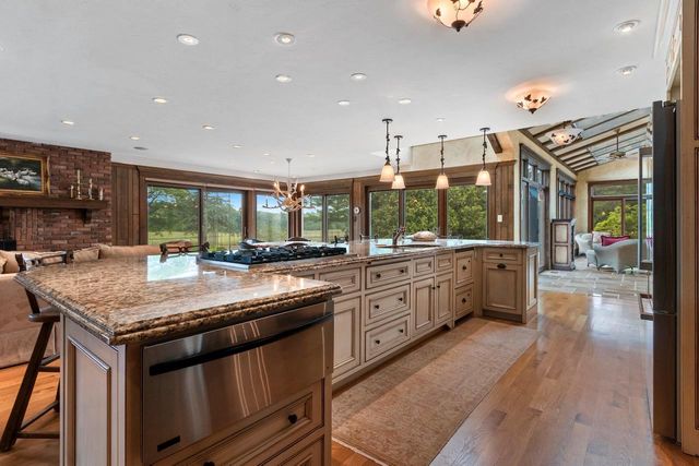 5620 GALUSKA ROAD, Abrams, WI 54101