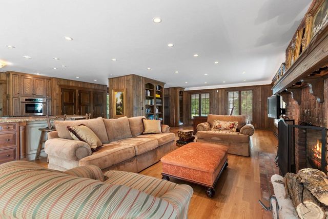 5620 GALUSKA ROAD, Abrams, WI 54101