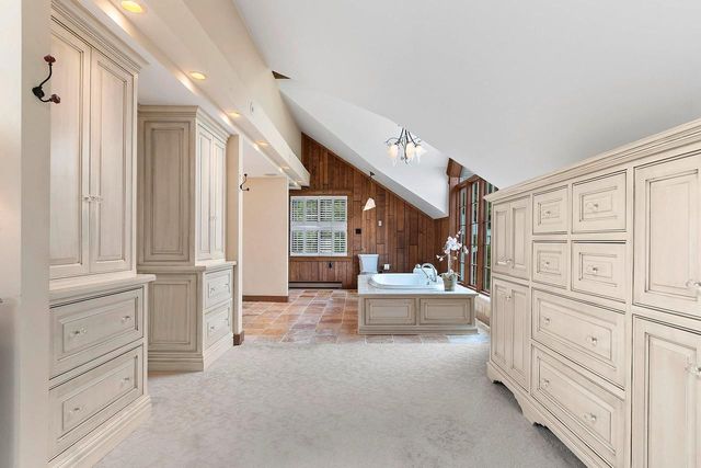 5620 GALUSKA ROAD, Abrams, WI 54101