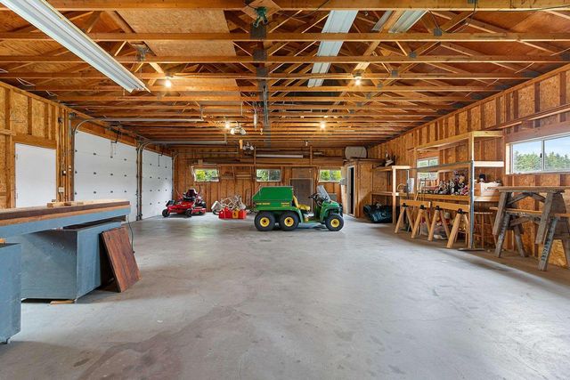 5620 GALUSKA ROAD, Abrams, WI 54101