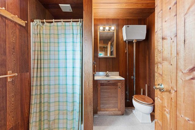 5620 GALUSKA ROAD, Abrams, WI 54101