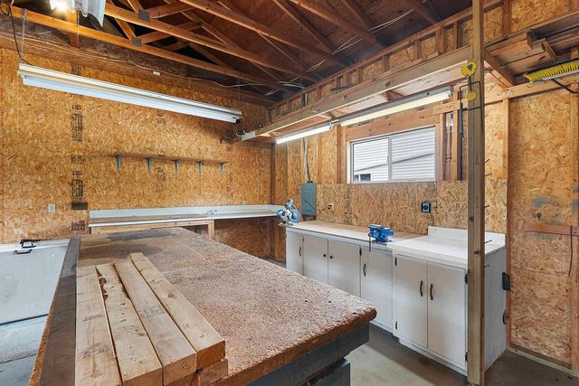 5620 GALUSKA ROAD, Abrams, WI 54101