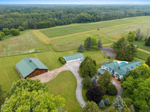 5620 GALUSKA ROAD, Abrams, WI 54101