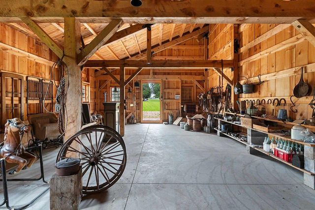 5620 GALUSKA ROAD, Abrams, WI 54101