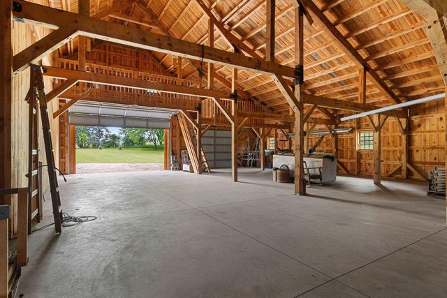 5620 GALUSKA ROAD, Abrams, WI 54101