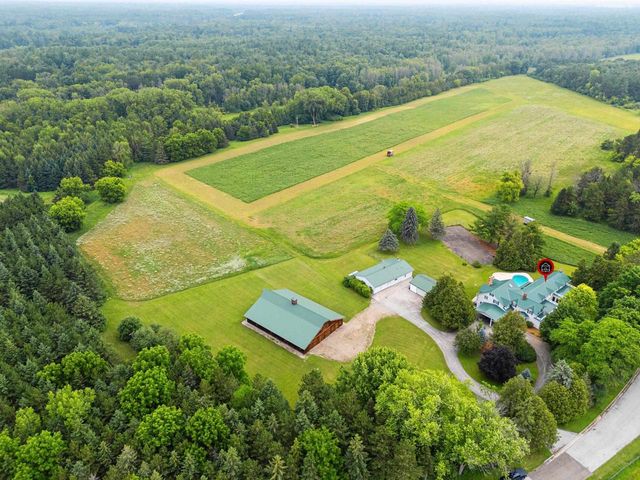 5620 GALUSKA ROAD, Abrams, WI 54101