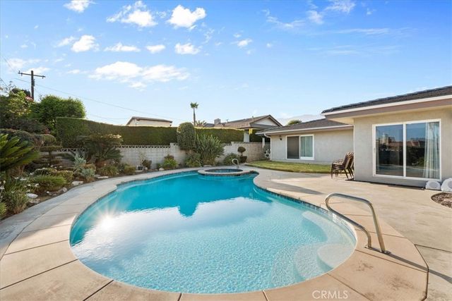 878 W Buffington Street, Upland, CA 91784
