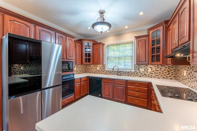 306 Arbor Dr Drive, Carterville, IL 62918