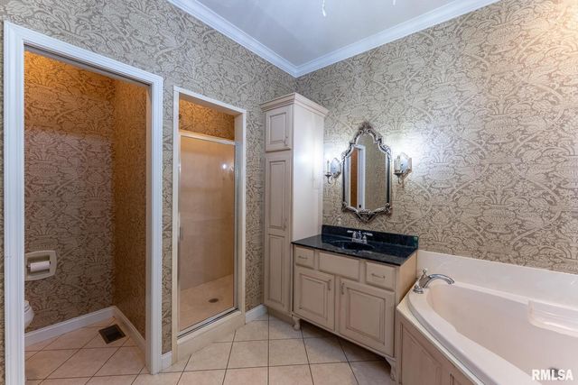 306 Arbor Dr Drive, Carterville, IL 62918