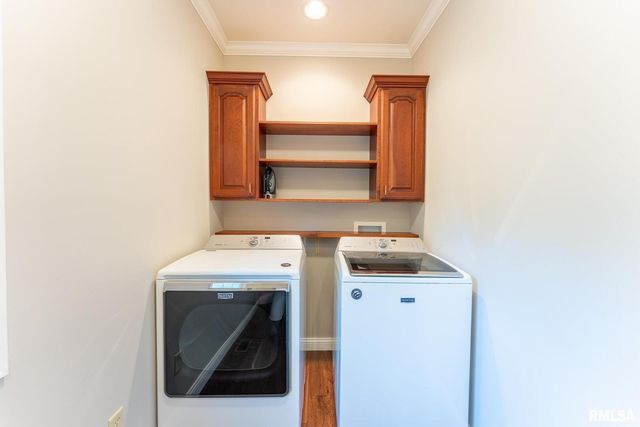 306 Arbor Dr Drive, Carterville, IL 62918