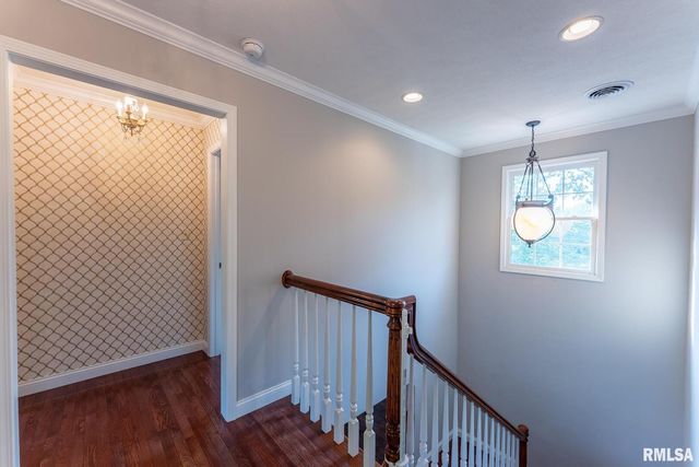 306 Arbor Dr Drive, Carterville, IL 62918