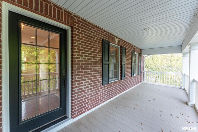 306 Arbor Dr Drive, Carterville, IL 62918