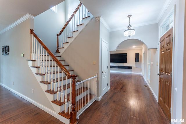 306 Arbor Dr Drive, Carterville, IL 62918