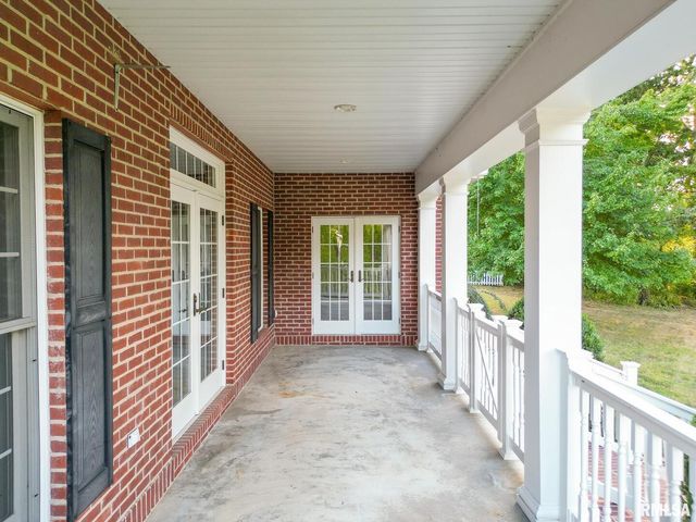 306 Arbor Dr Drive, Carterville, IL 62918