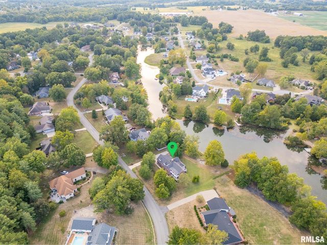 306 Arbor Dr Drive, Carterville, IL 62918