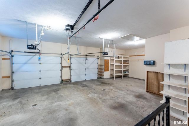 306 Arbor Dr Drive, Carterville, IL 62918