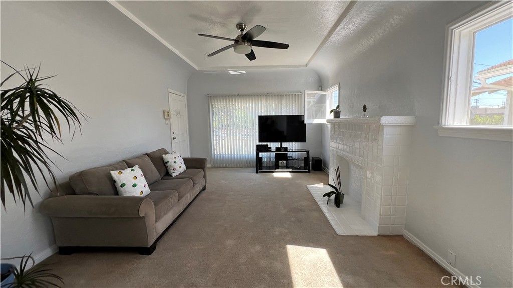 1127 Calzona, Los Angeles, CA 90023 — photo 4