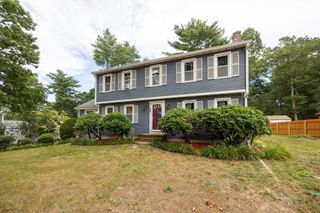 154 Erin Rd, Taunton, MA 02718