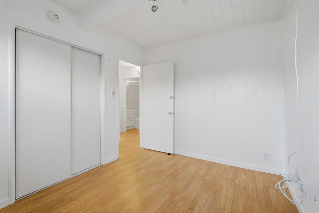 Image 11 of property listing at 23502352 Sacramento Street, Berkeley, CA 94702