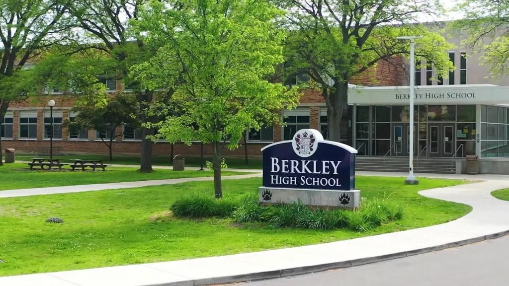 Image 49 of property listing at 23502352 Sacramento Street, Berkeley, CA 94702