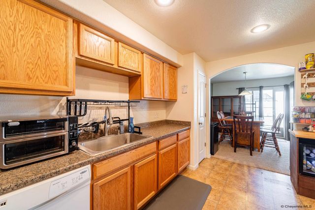 6954 BOOT STRAP CT, Cheyenne, WY 82001