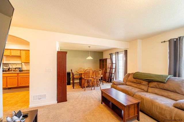 6954 BOOT STRAP CT, Cheyenne, WY 82001