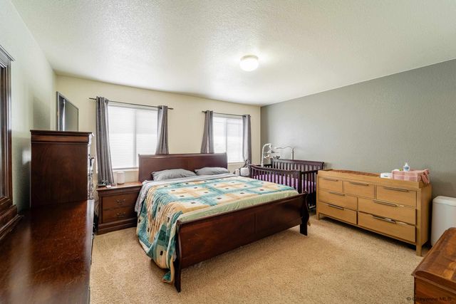 6954 BOOT STRAP CT, Cheyenne, WY 82001