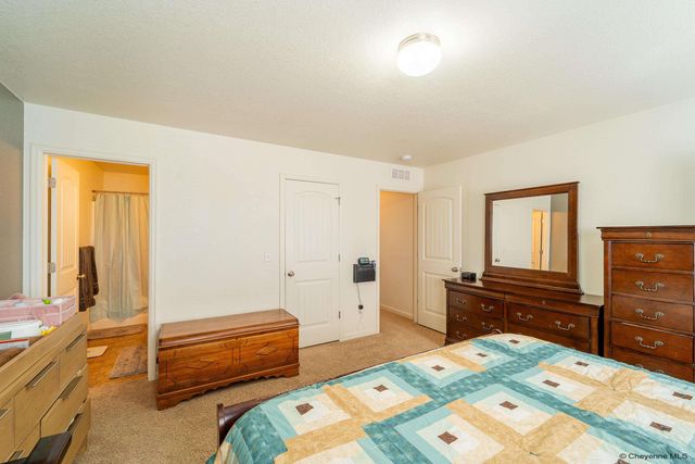 6954 BOOT STRAP CT, Cheyenne, WY 82001