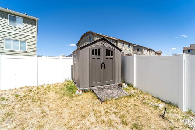 6954 BOOT STRAP CT, Cheyenne, WY 82001