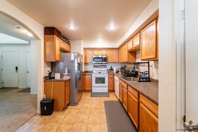 6954 BOOT STRAP CT, Cheyenne, WY 82001