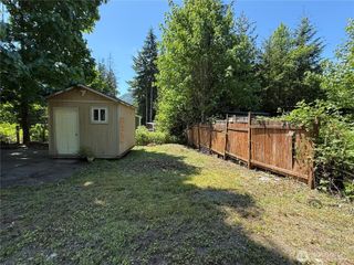 7945 Santa Fe Trail, Maple Falls, WA 98266