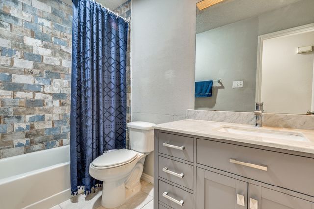 106 Creekside Lane, Coppell, TX 75019