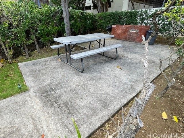 1630 Liholiho Street 1006, Honolulu, HI 96822