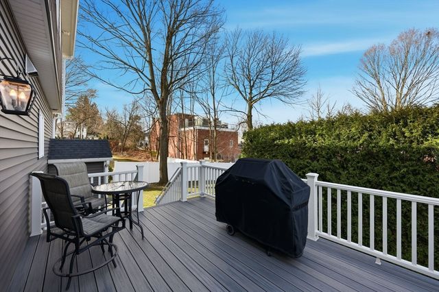 10 White Ave., East Longmeadow, MA 01028