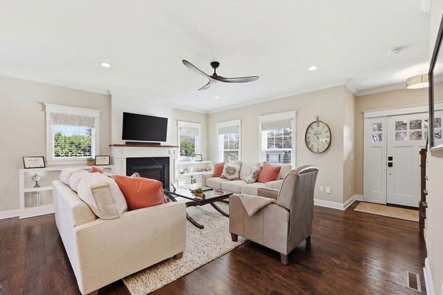 10 White Ave., East Longmeadow, MA 01028