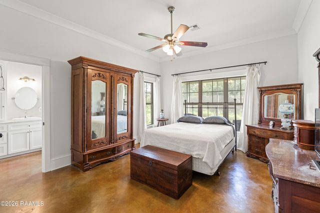 1004 Kern Drive, Breaux Bridge, LA 70517