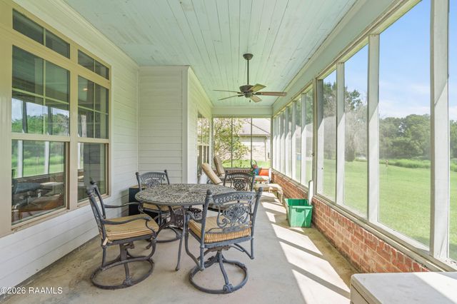 1004 Kern Drive, Breaux Bridge, LA 70517