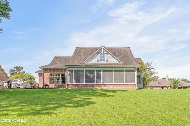 1004 Kern Drive, Breaux Bridge, LA 70517