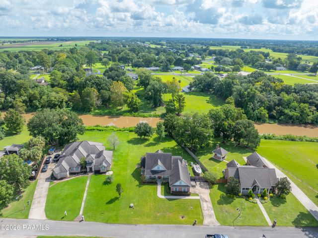 1004 Kern Drive, Breaux Bridge, LA 70517
