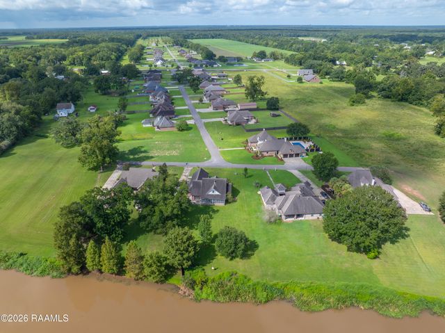 1004 Kern Drive, Breaux Bridge, LA 70517