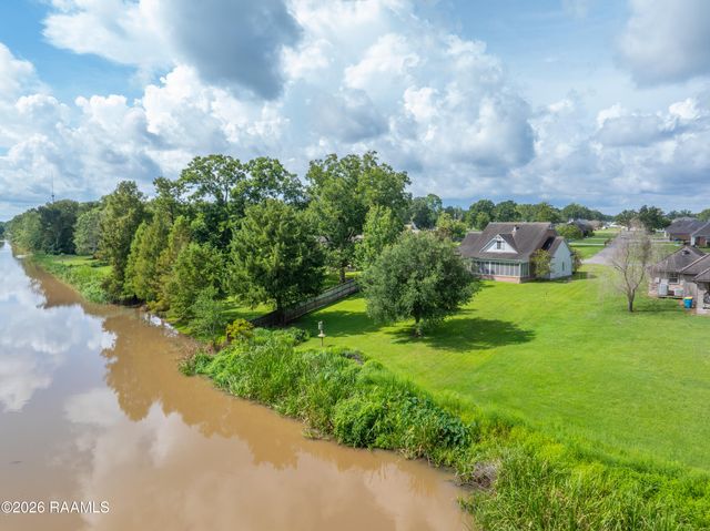1004 Kern Drive, Breaux Bridge, LA 70517