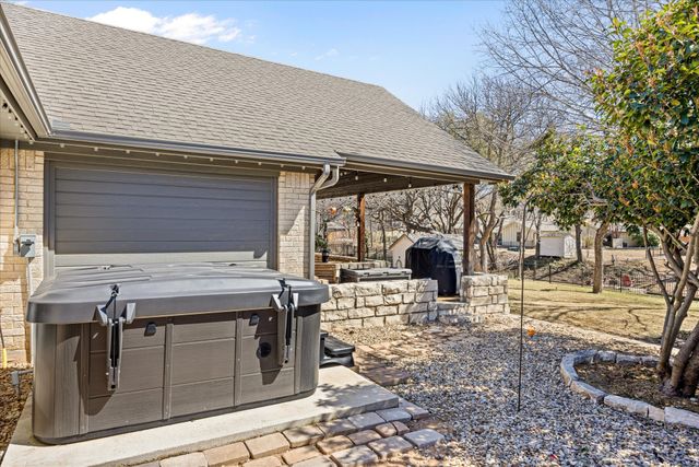 4105 Cimmaron Trail, Granbury, TX 76049