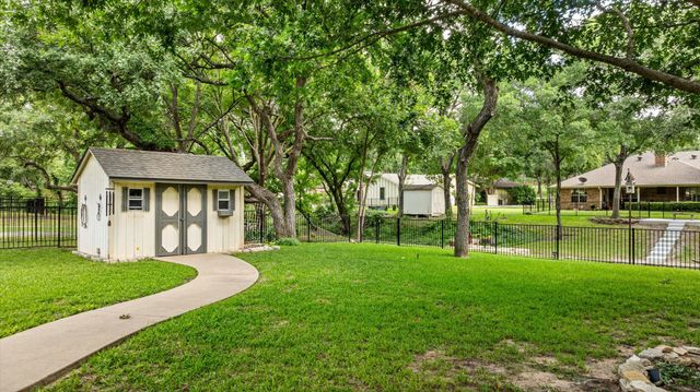 4105 Cimmaron Trail, Granbury, TX 76049
