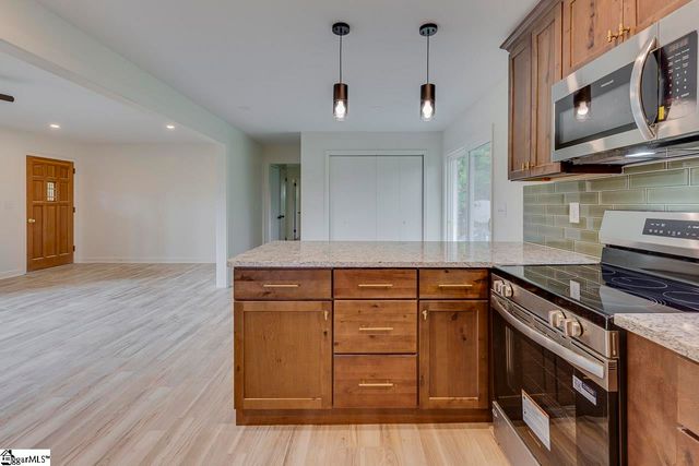 110 Charlton Circle, Easley, SC 29642