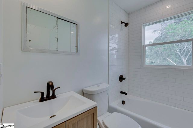 110 Charlton Circle, Easley, SC 29642