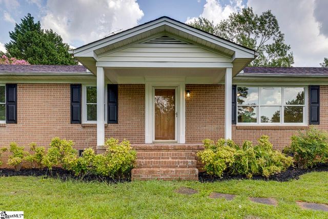 110 Charlton Circle, Easley, SC 29642