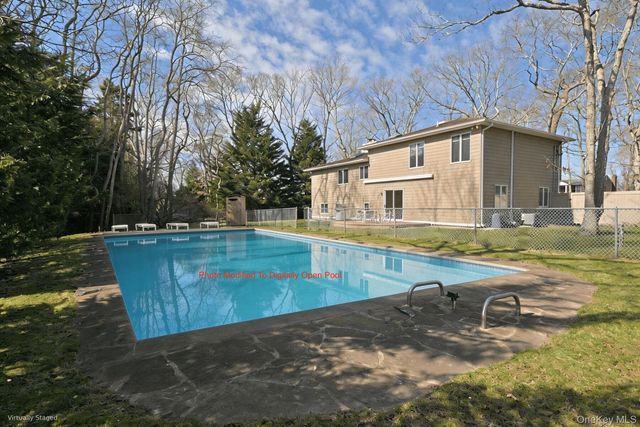 10 Harbor Road, Hampton Bays, NY 11946
