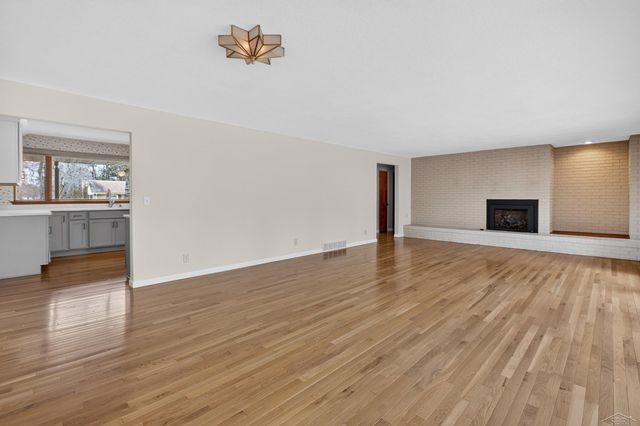 4914 Campau Drive, Midland, MI 48640