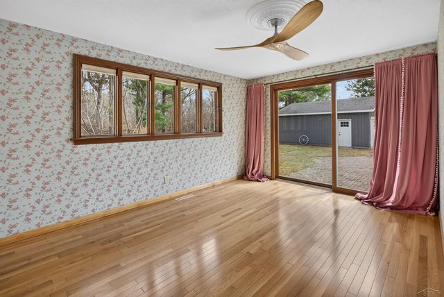 4914 Campau Drive, Midland, MI 48640