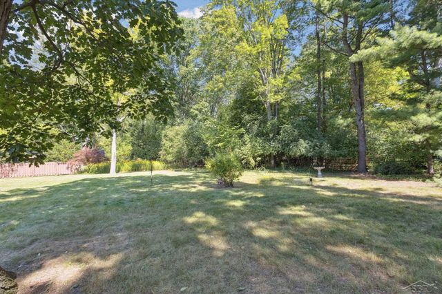 4914 Campau Drive, Midland, MI 48640